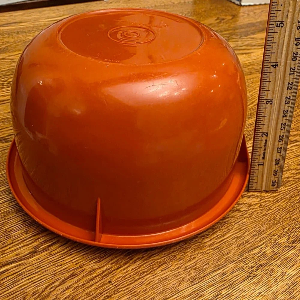 Vintage‎ Tupperware 271-11 Burnt Orange Mixing Bowl 7 Inch Retro Made in USA